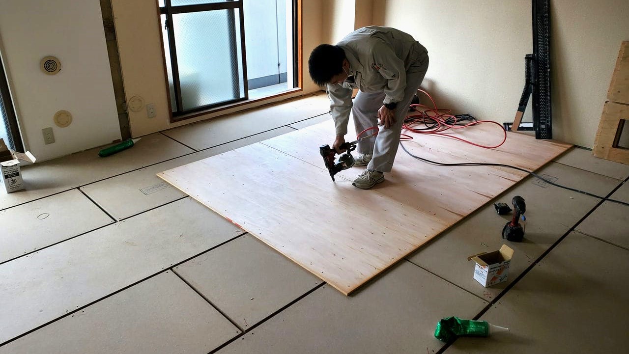 万協フロアーで床づくり【メリットと実践方法7ステップ】 | 工事日記.com