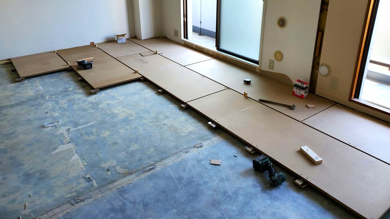 万協フロアーで床づくり【メリットと実践方法7ステップ】 | 工事日記.com